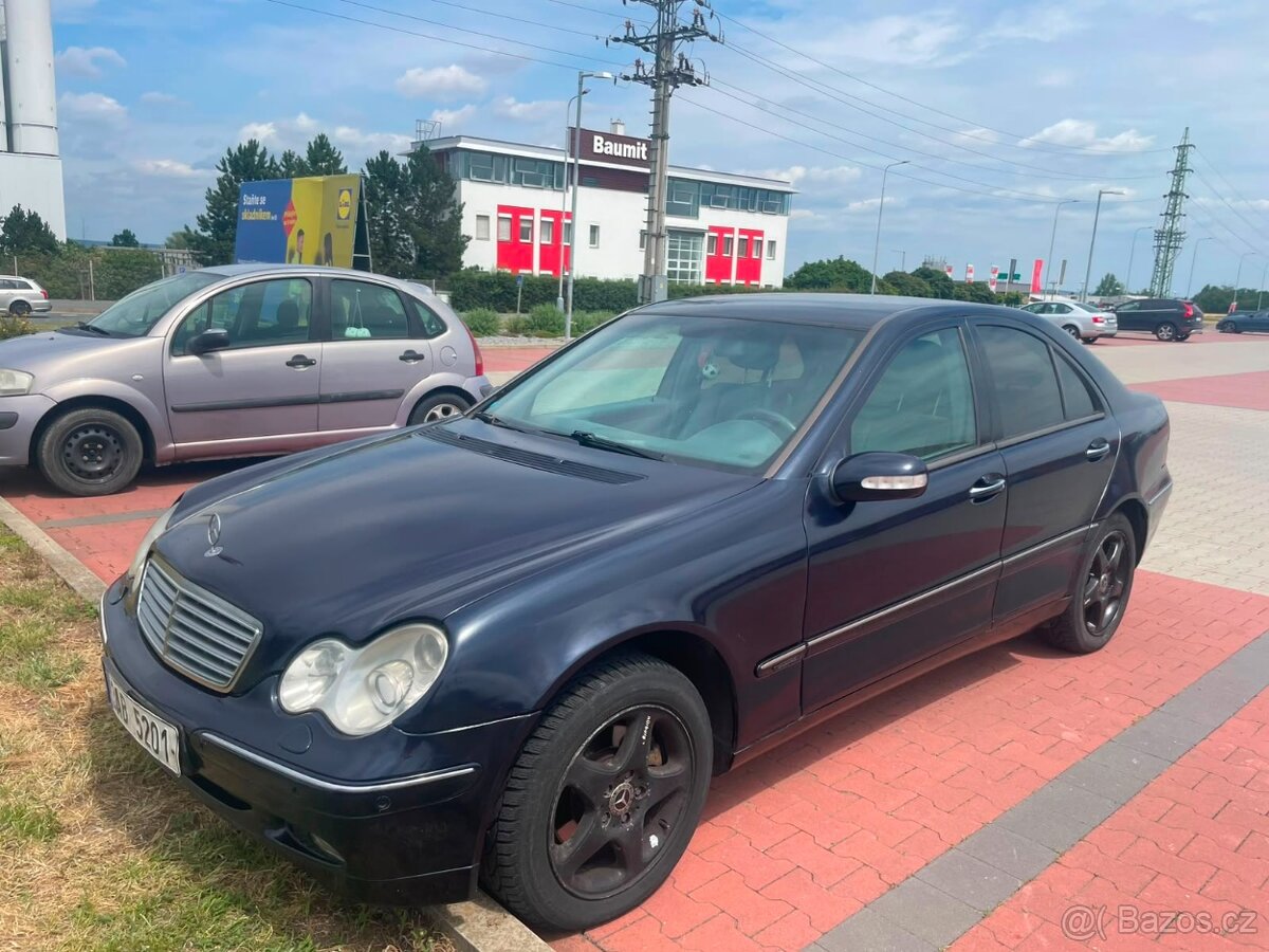 Mercedes-Benz C 270 CDI - 13