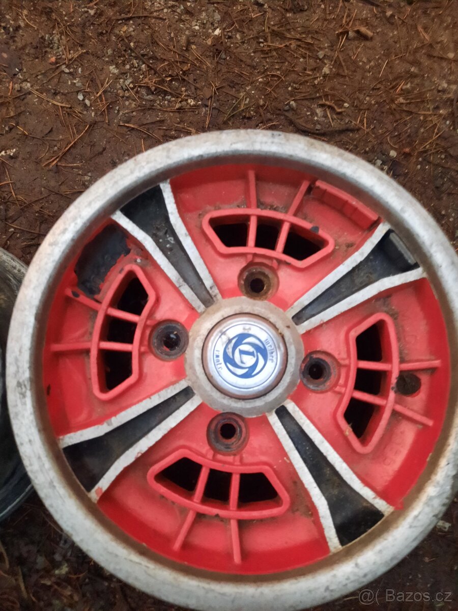 dratené kola MG,Mille Miglia Fiat a Mini Morris - 13