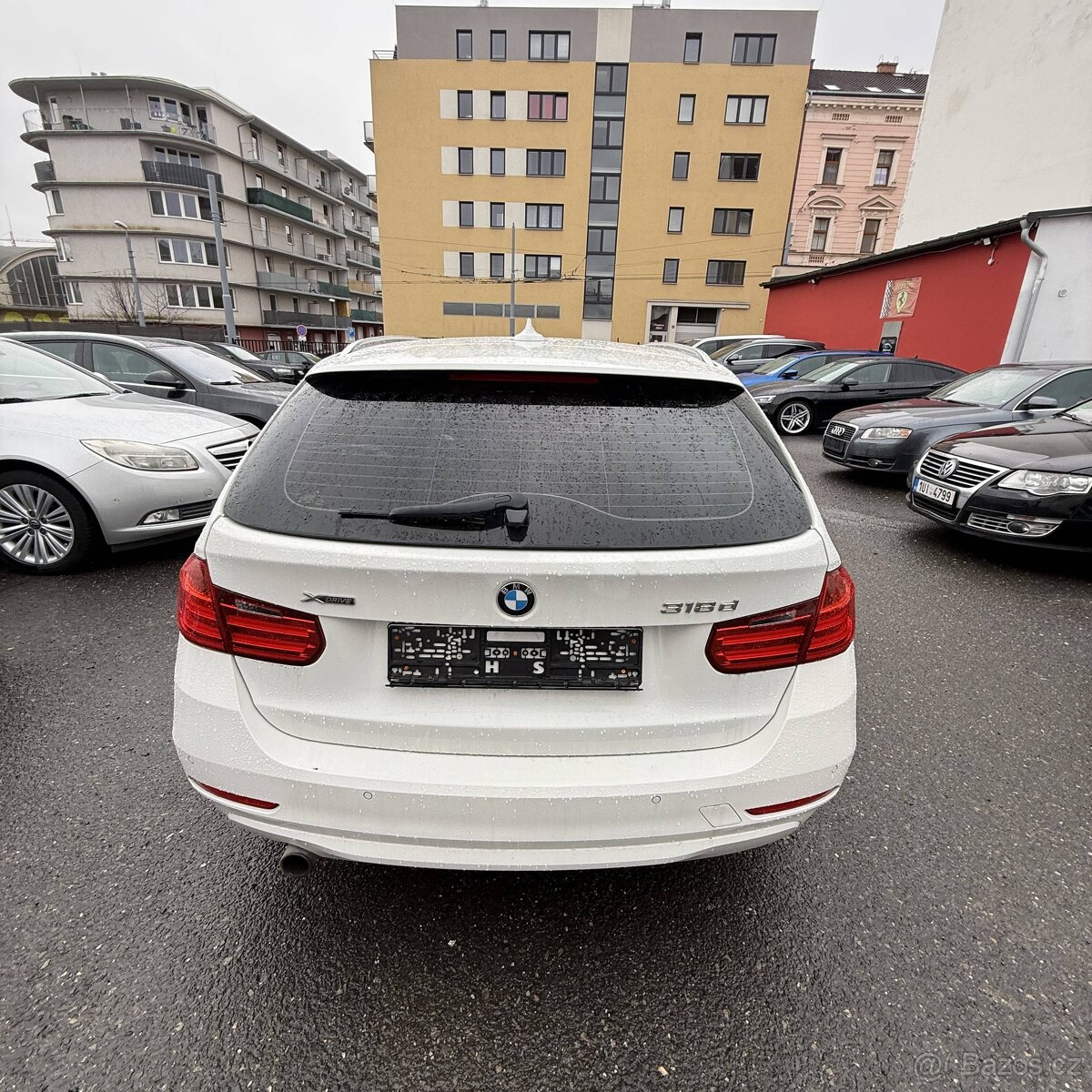 BMW 318d xDrive F31 – 105 kW, 4×4, MANUÁL, XENONY, KAMERA • - 13