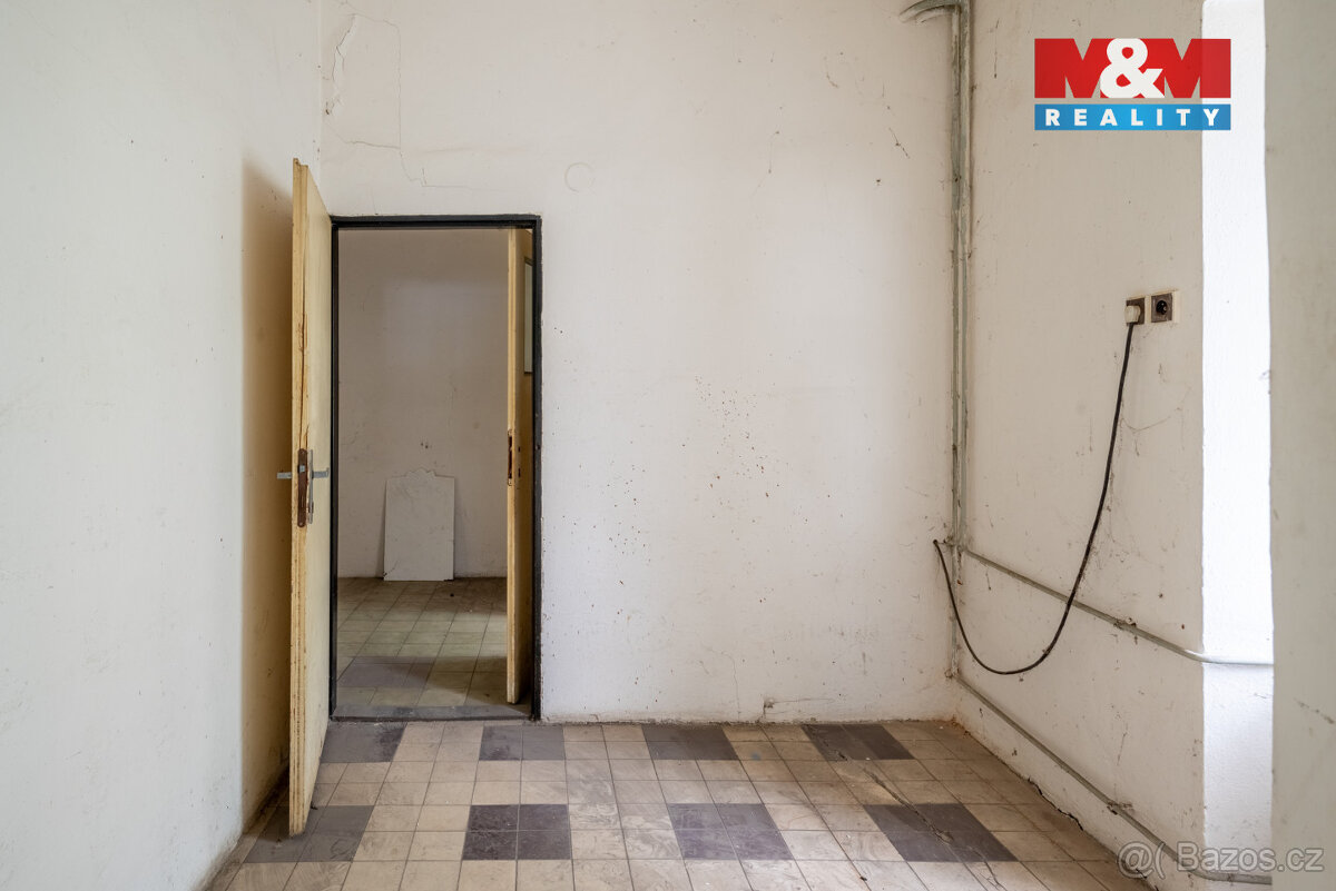 Prodej obchodního objektu, 800 m², Strakonice, ul. Komenskéh - 13