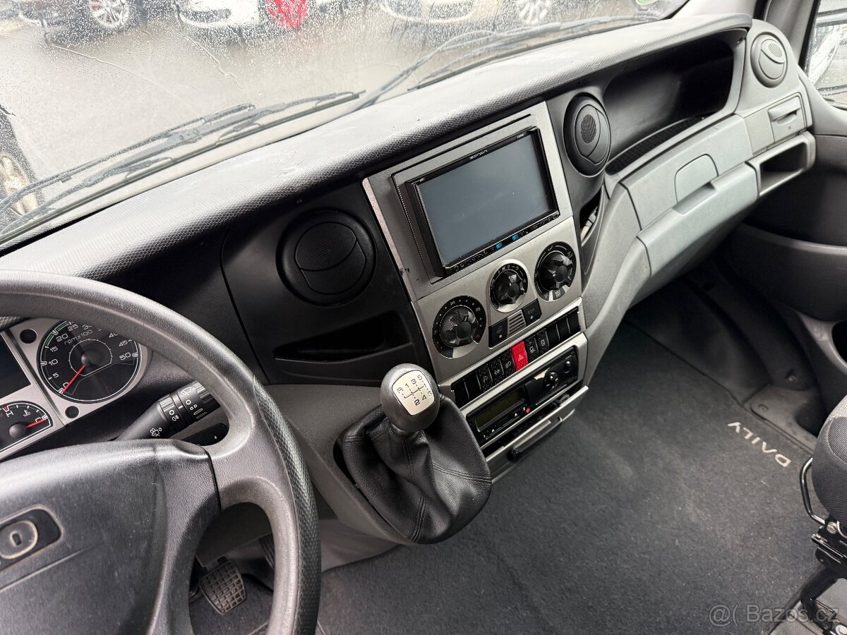 Iveco Daily 3.0d 103 KW 2011, 5 míst - 13