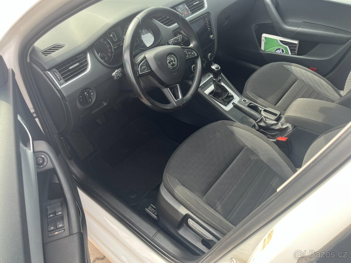 Škoda Octavia combi, 1,6 TDI, 85kW, NAVI, DPH - 13
