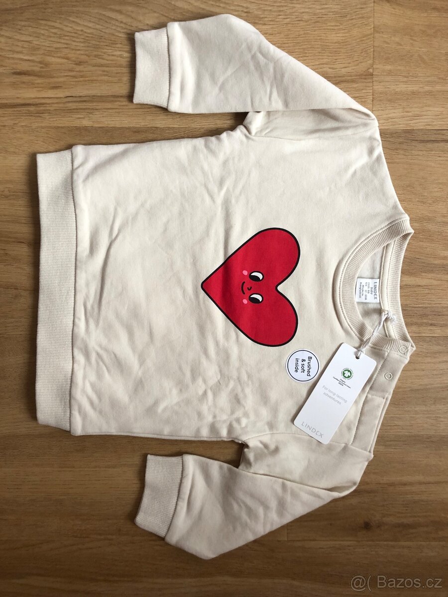 Vánoční body, tepláčky, leginky, overaly Lindex - 13