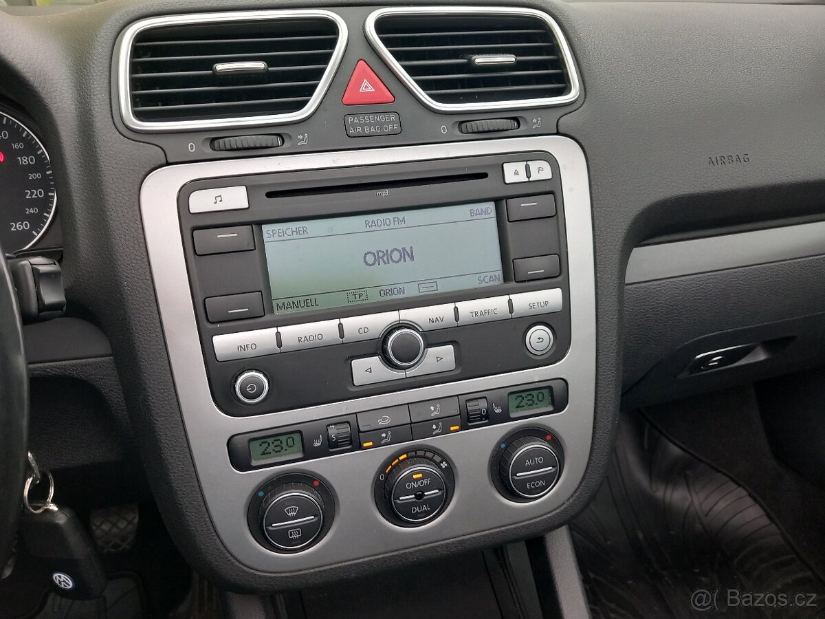 Volkswagen EOS kabriolet 2.0i VYHŘ.SED, NOVÁ STK,GARANCE - 13