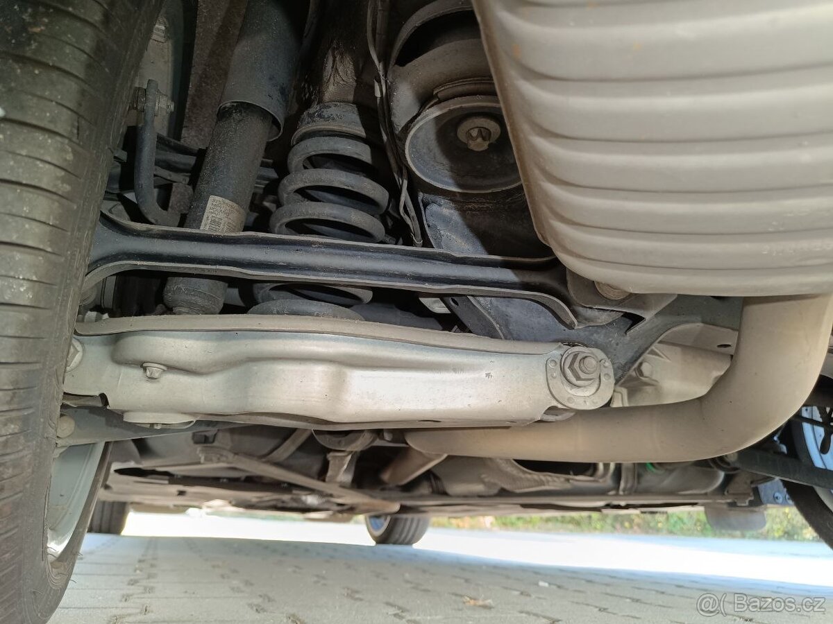 Bmw 320XD LCI E92 2013 83000km - 13