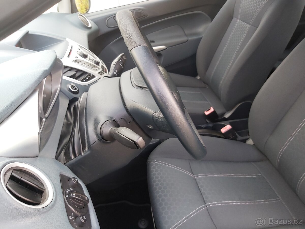 Ford Fiesta Titanium 1.4 71 kw, 128.000 km - 13