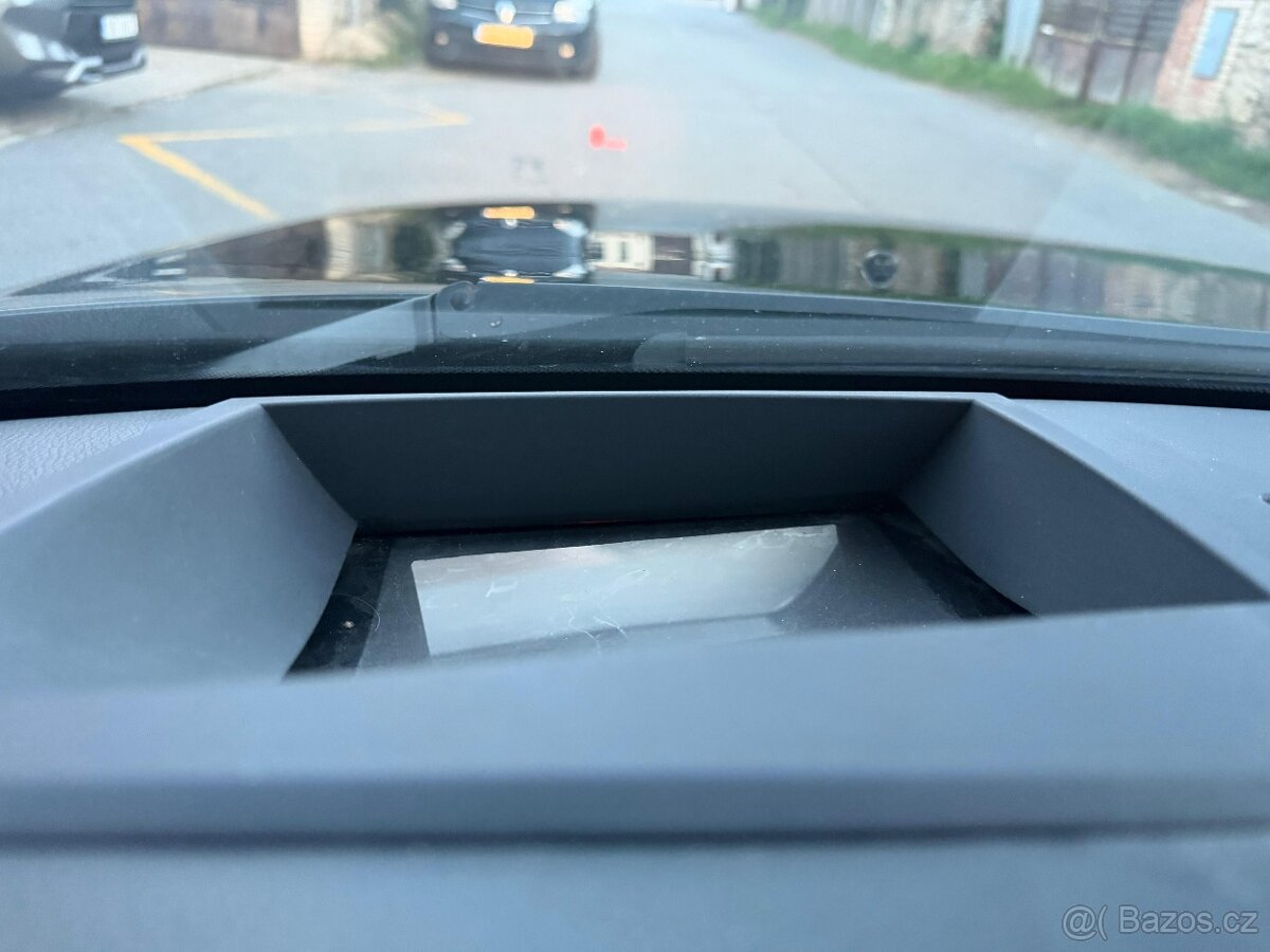 BMW 535d e61, Čr, 2. majitel, kombi, panorama atd - 13