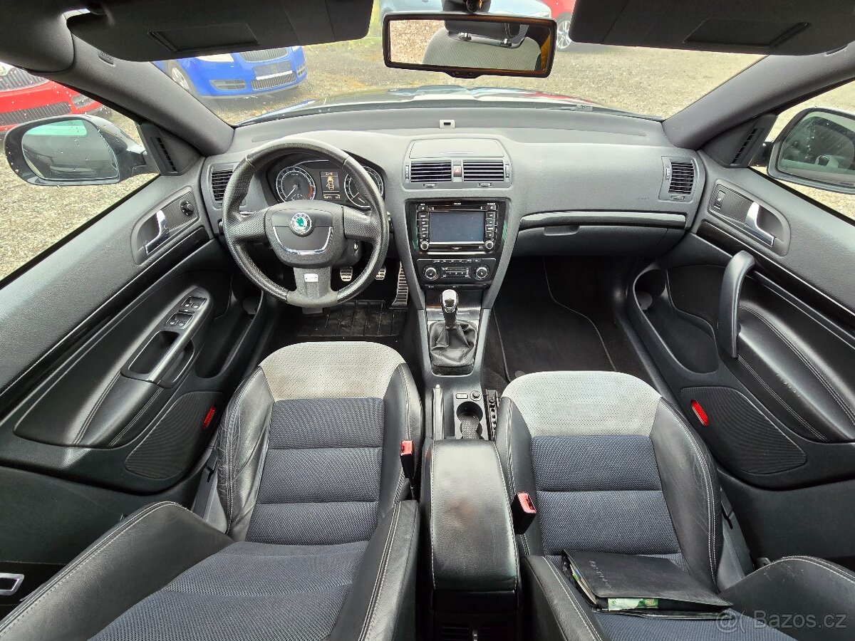 Škoda Octavia 2.0 TDi 125KW RS - 13