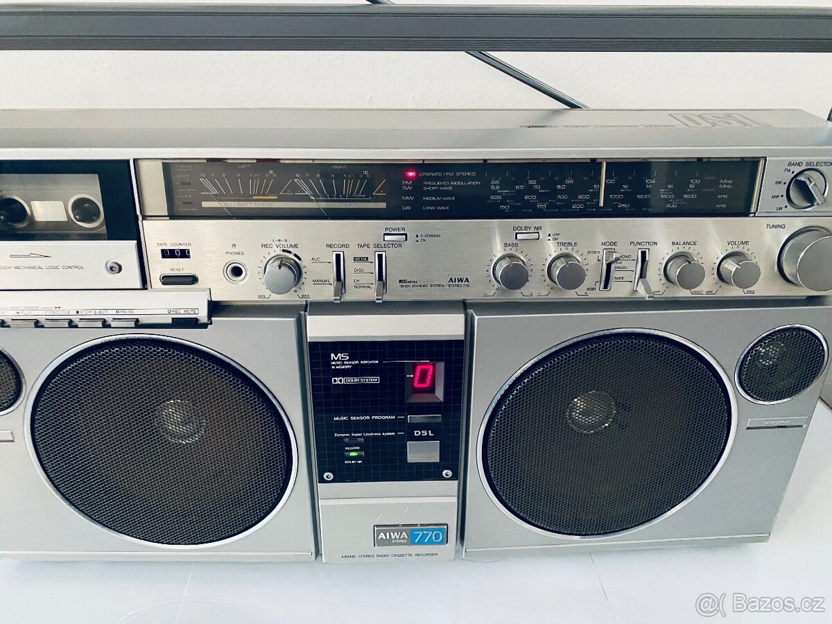 Radiomagnetofon/ghettoblaster Aiwa CS 770, rok 1981 - 13