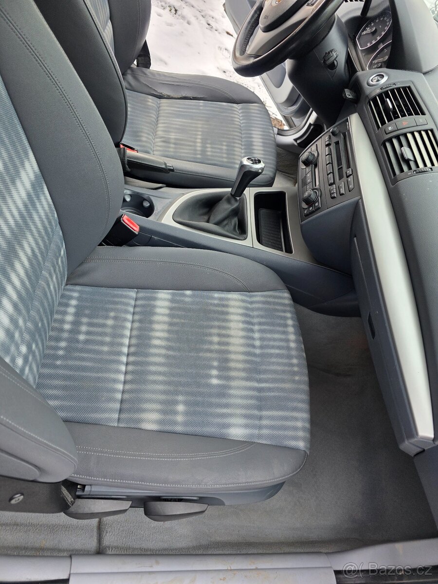 Bmw 118d, e87, rok 2004 - 13