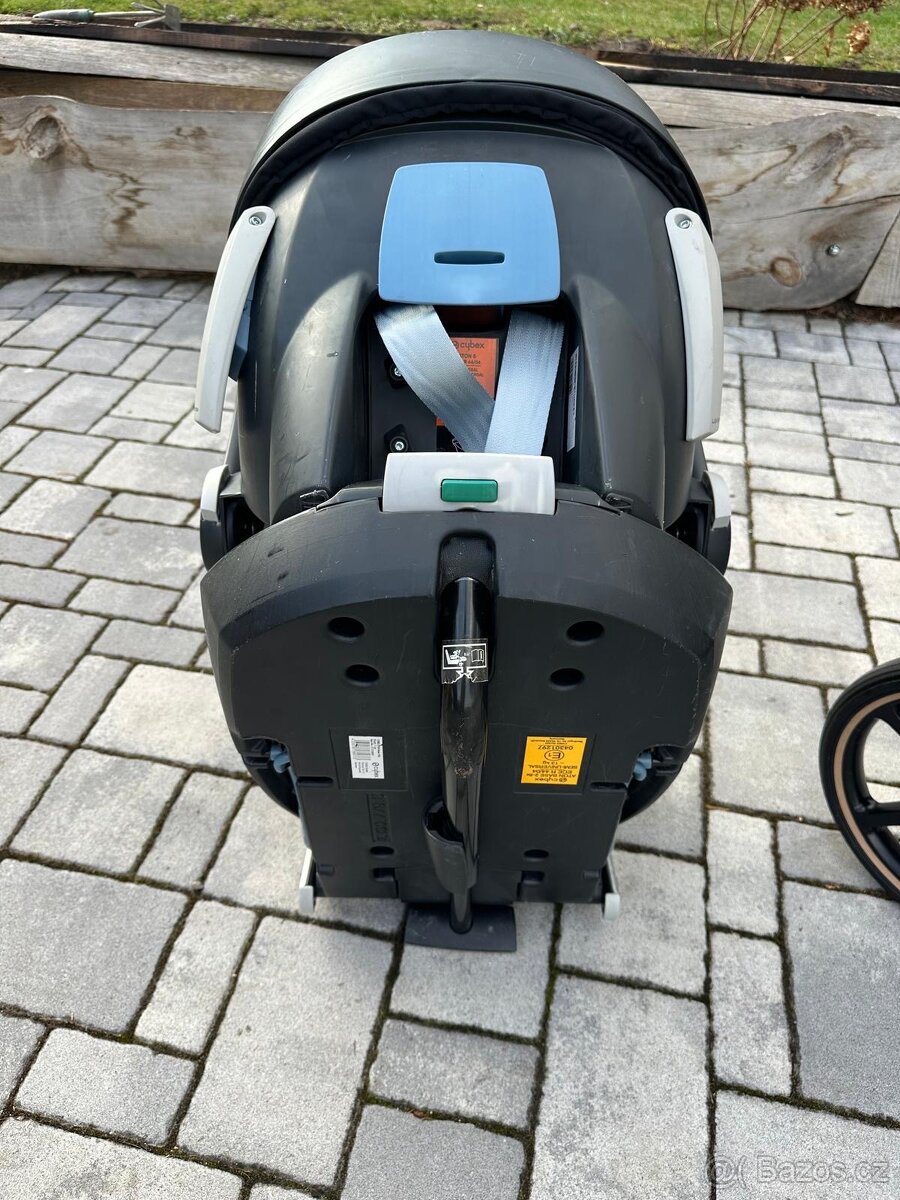 Cybex Priam Ferrari - 13