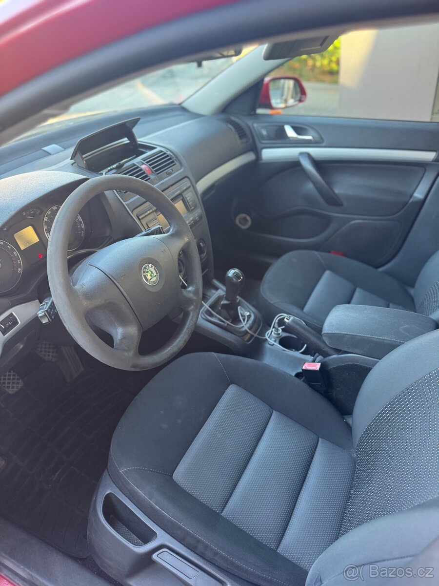 Škodu Octavia II 1.9 TDI - 13