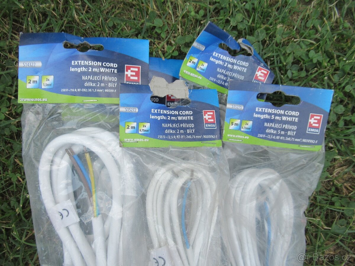 Propojovací kabely a konektory cinch a scart + síťové šňůry. - 13