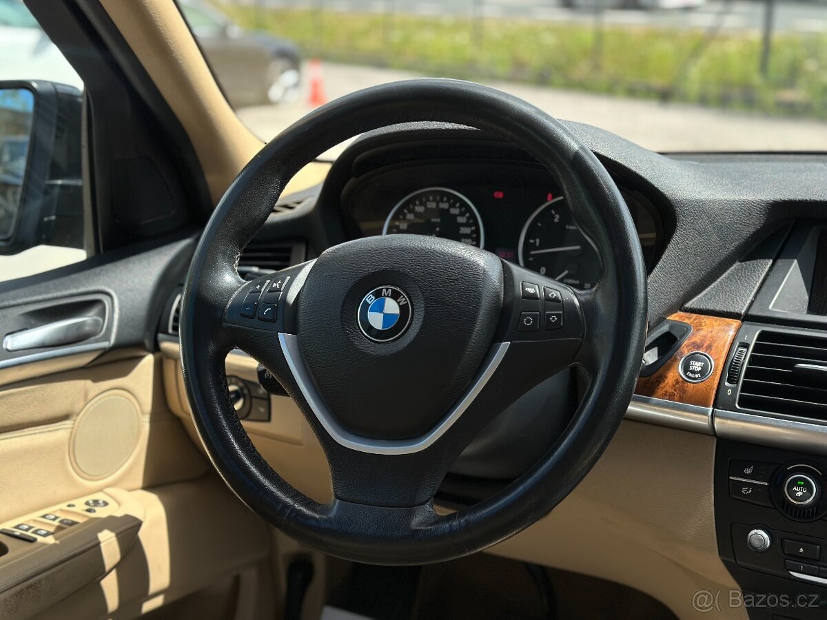 BMW X5 xDrive40d 2010 - 13