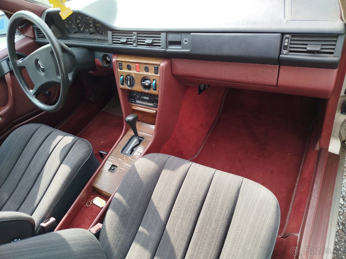 Mercedes E 250 D Automat 320tkm - 13