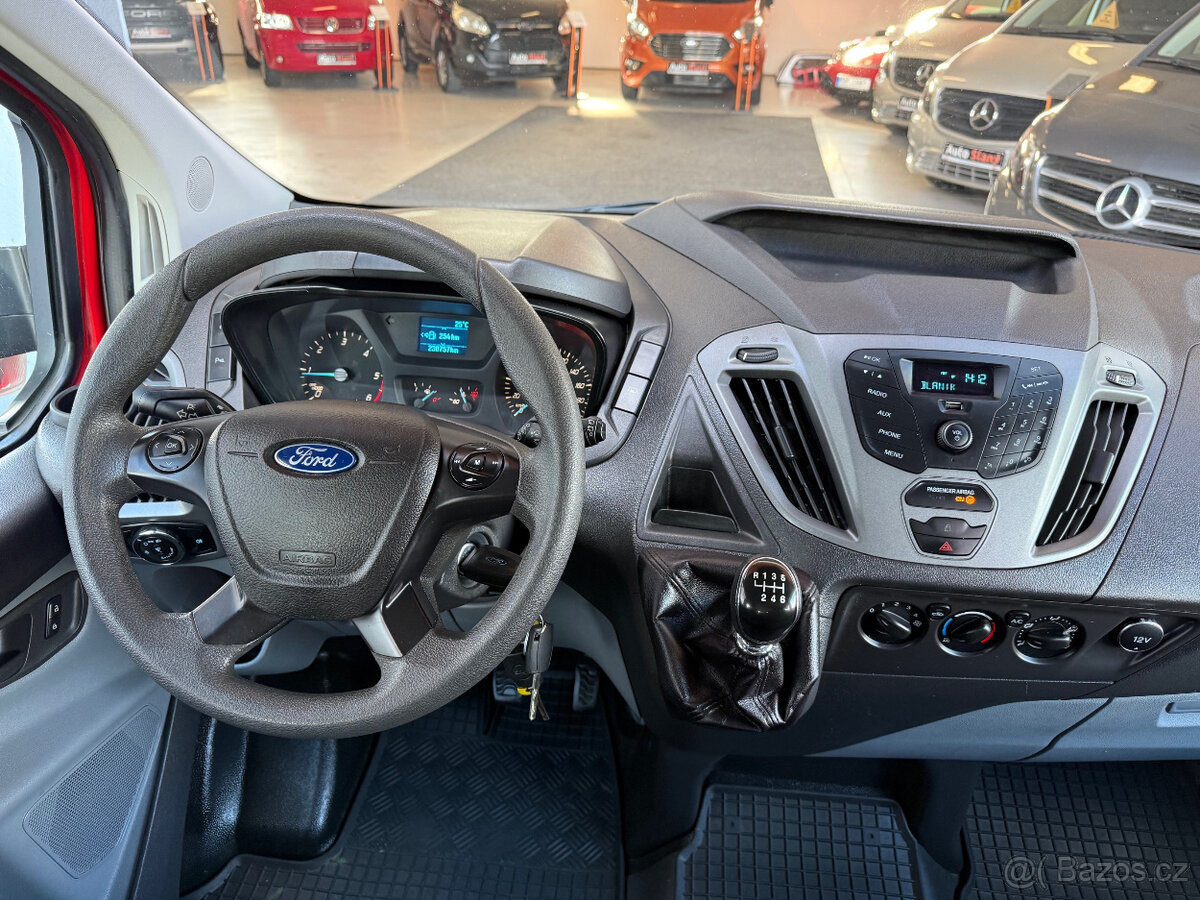 Ford Transit Custom 2.2TDCi klima,9míst,Top stav - 13