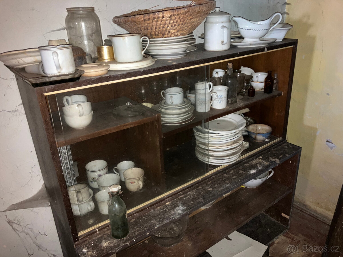 Starý (vintage) a starožitný nábytek - 13