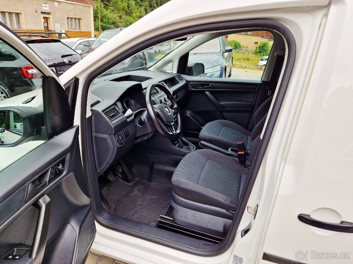 VW CADDY, 2.0 TDi, plný servis, 5 míst, NAVI - 13