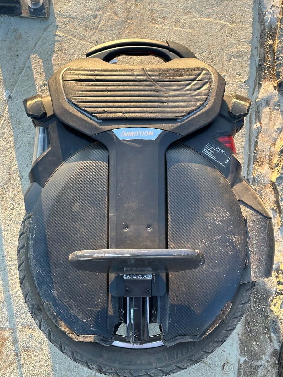 Jednokolka InMotion V11; EUC - 13