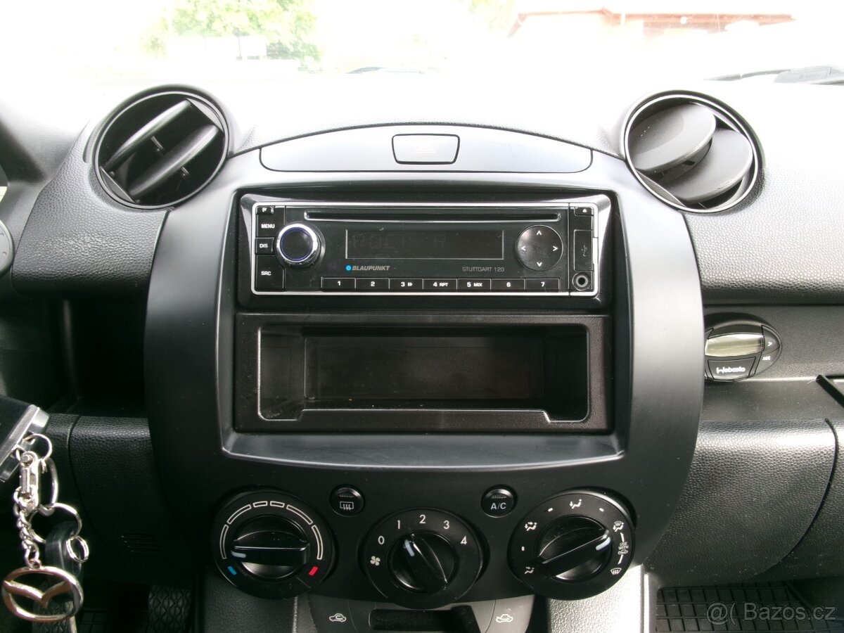 PRODÁM Mazda 2 1.4 D 50 KW 1 MAJITEL - 13