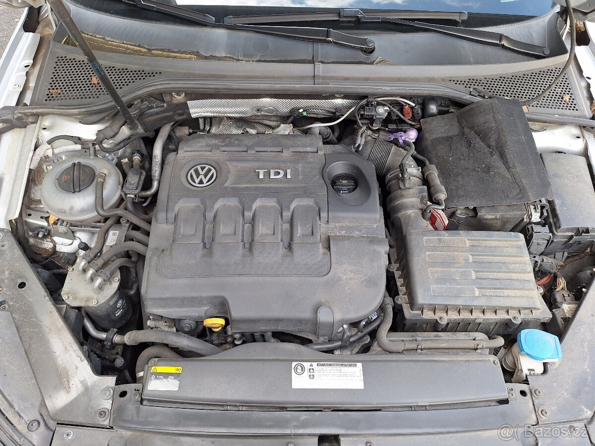 Volkswagen Passat 2.0 TDI - 13