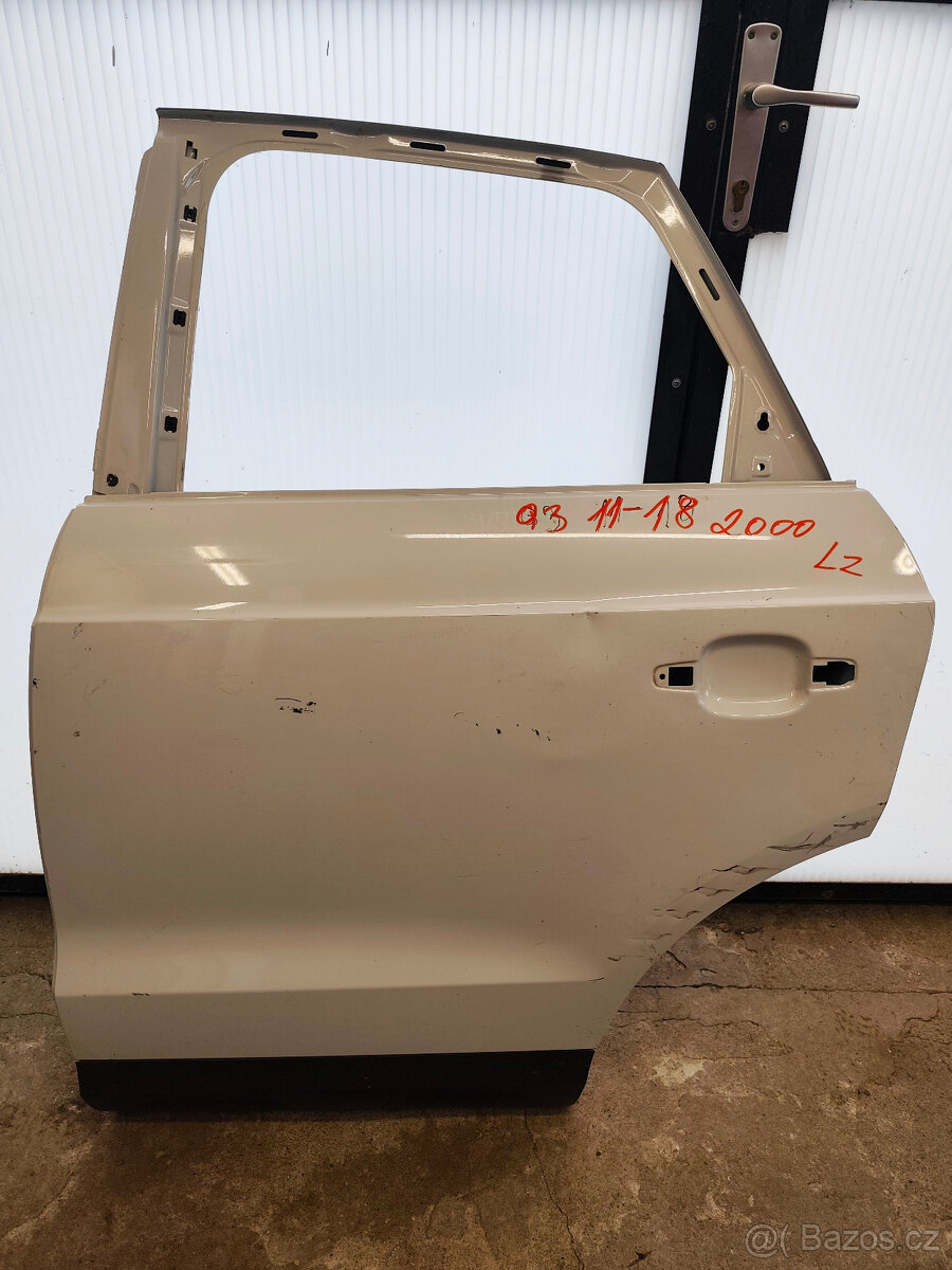 Audi Q3, 2.0TDI náhradní díly a dveře. - 13