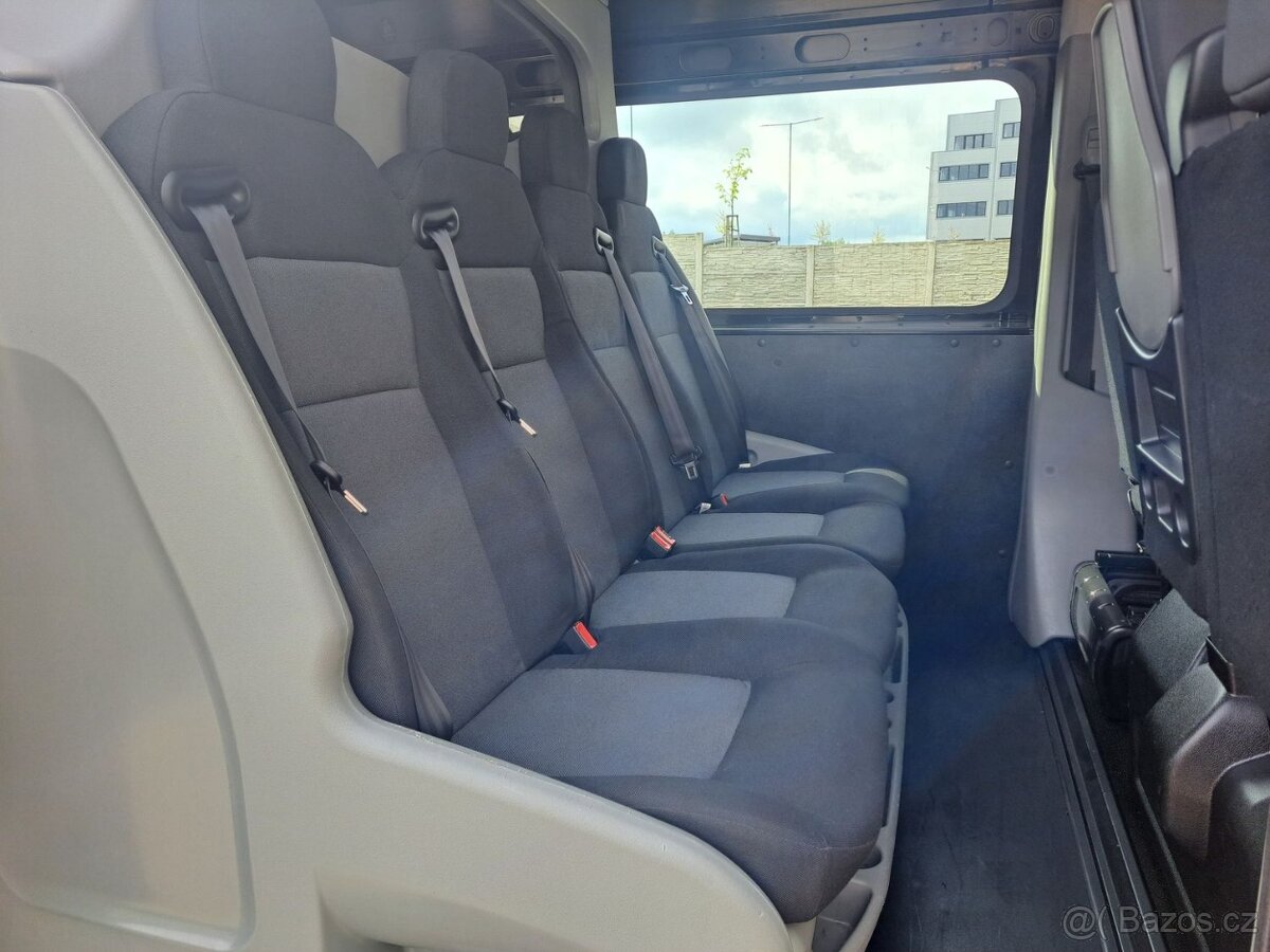 Renault Master 2.3 DCI DC - 7 míst, odpočet DPH - 13