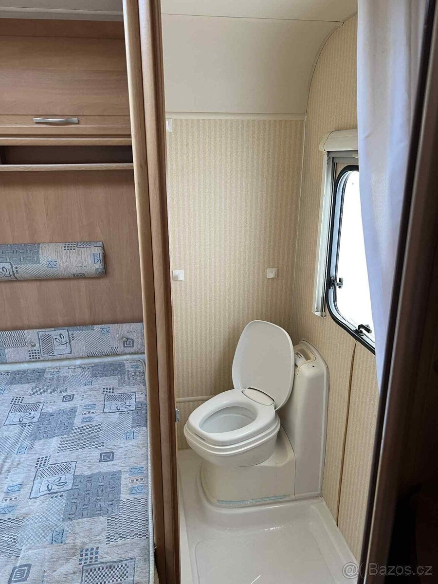 Obytný přívěs Swift Accord rv.2004 - 13