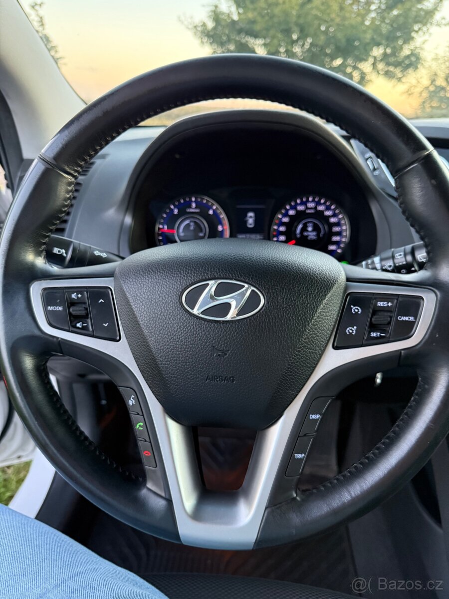 Hyundai i40 1.7 CRDi 100kw - TOP STAV - 13