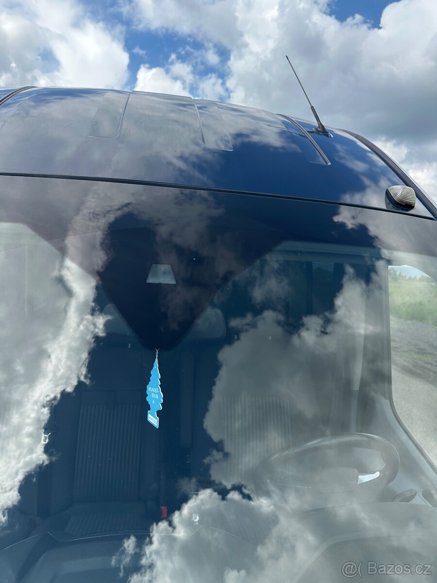 Ford Transit bus 9 míst 2.0tdci - 13