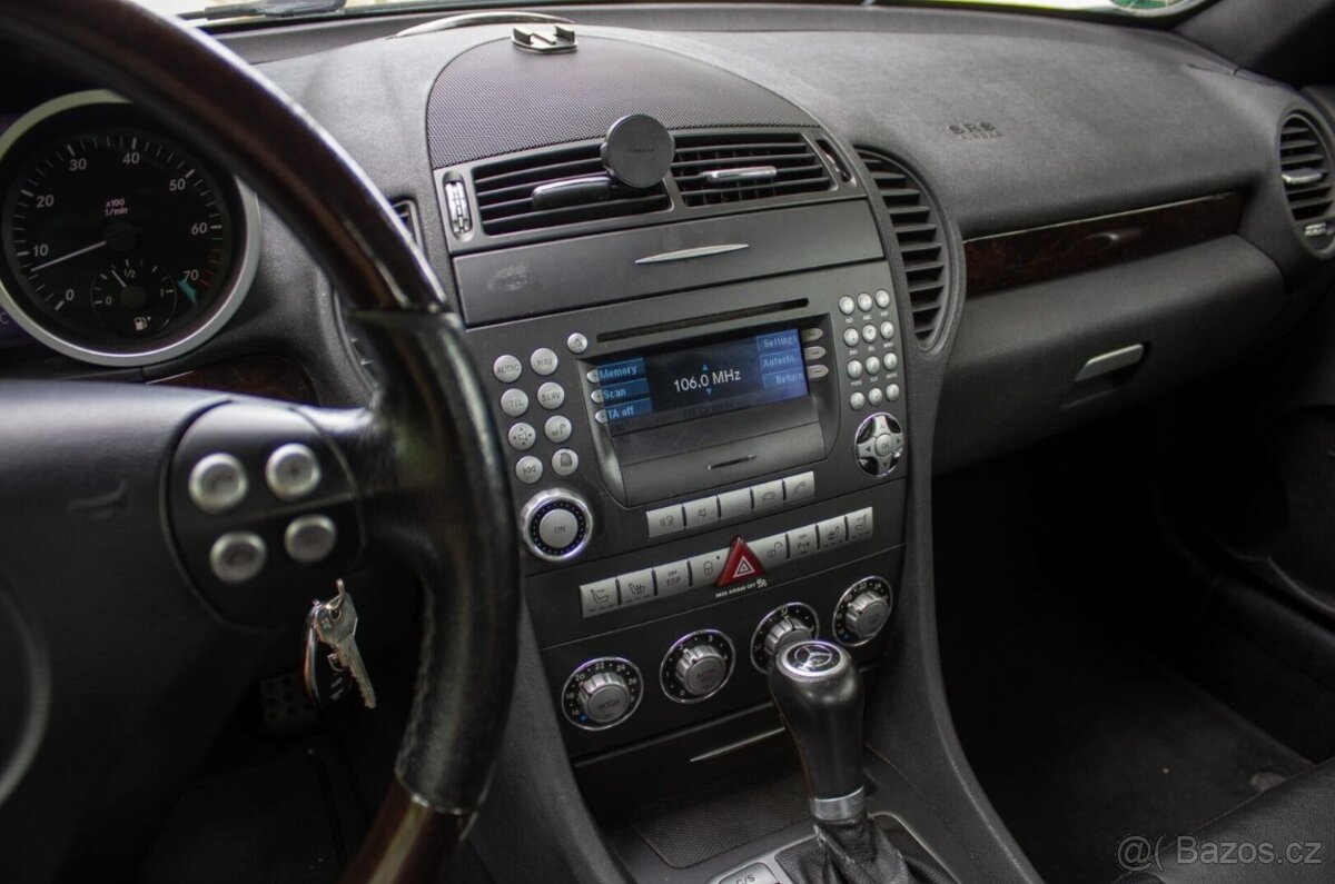 Mercedes-Benz SLK 350 - 13