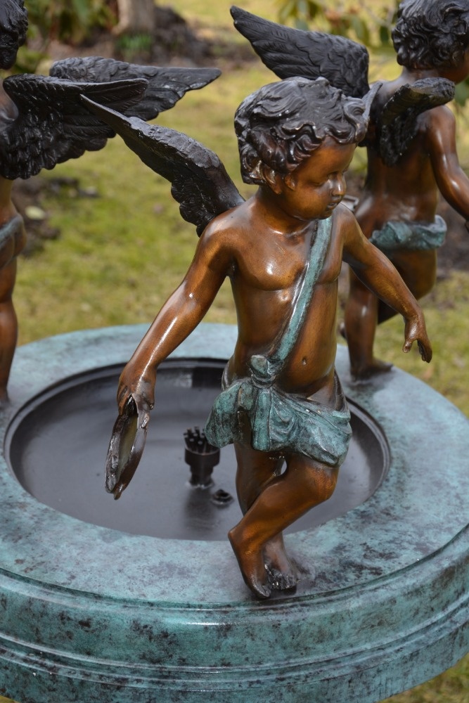 Zámecká bronzová fontána s amorky - 13