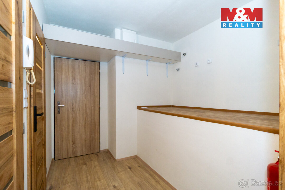 Prodej bytu 2+kk, 43 m², Pardubice, ul. K Polabinám - 13