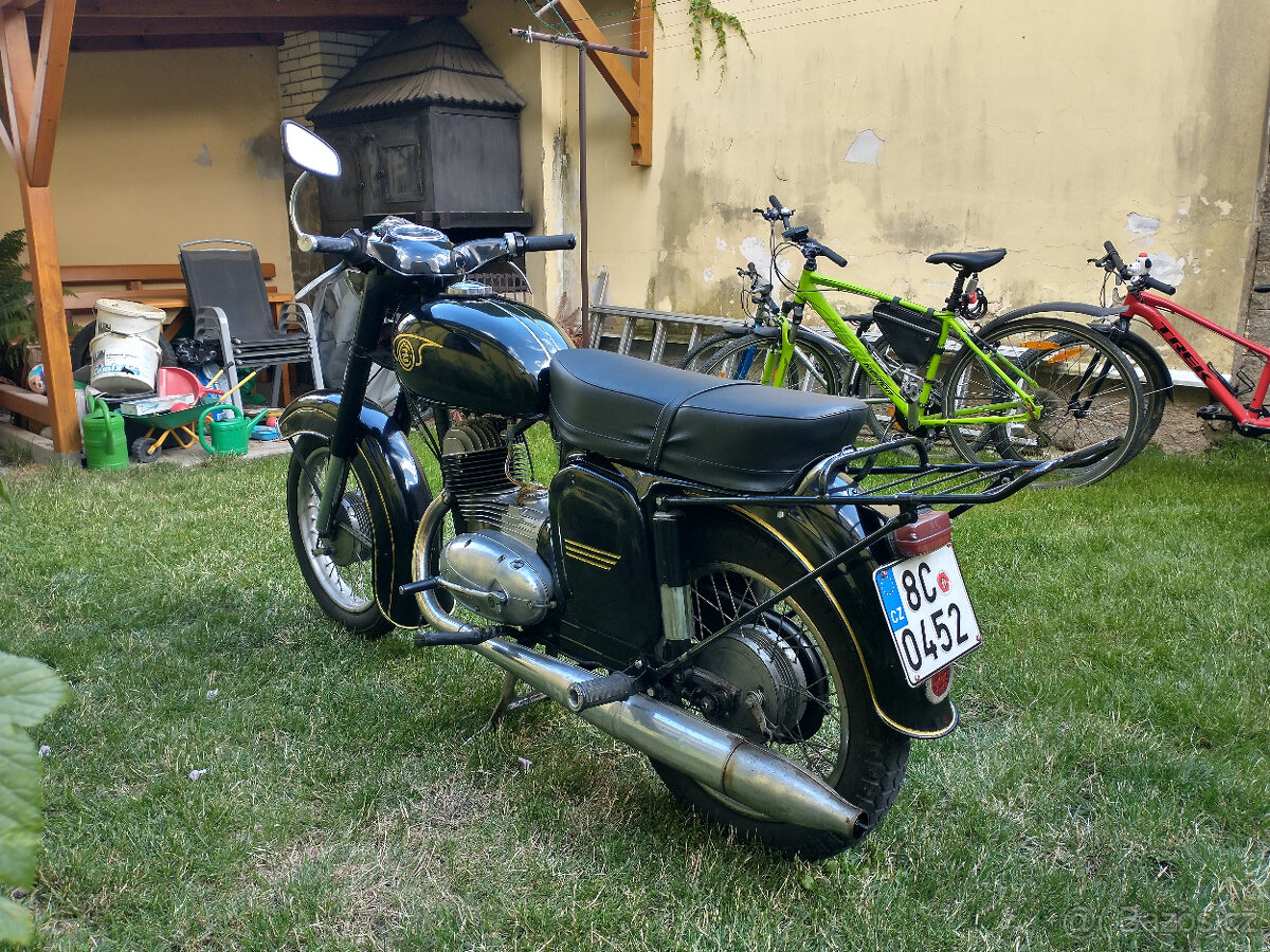 ČZ 175/450 de luxe 1969 - 13