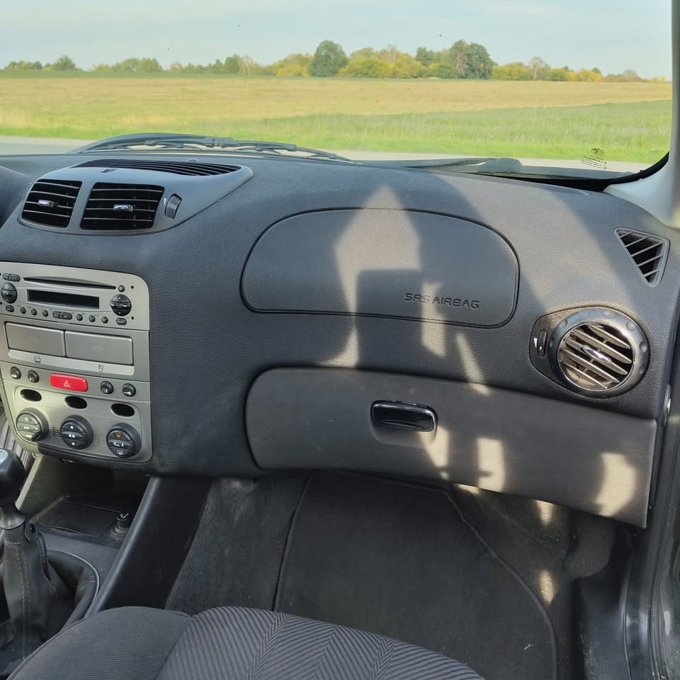 2004 Alfa Romeo 147 1.9 JTD - 13