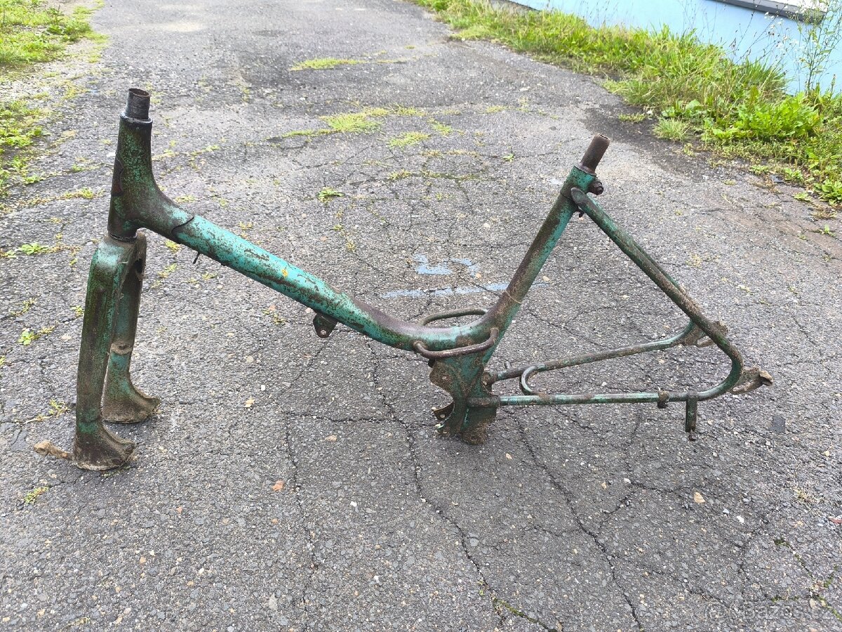 Stadion S11, rám ušák +vidle+vahadla - 13