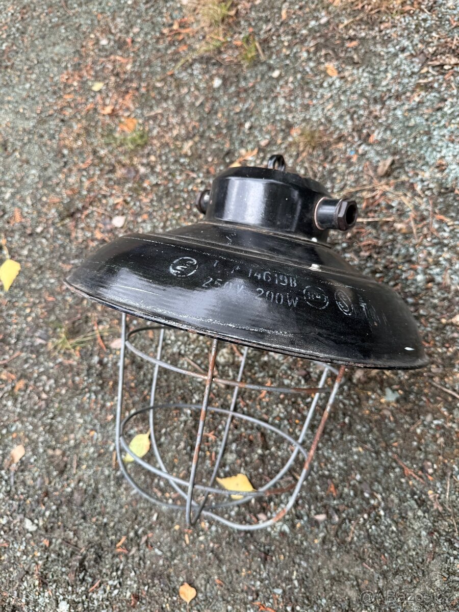 Staré tovární lampy - 13