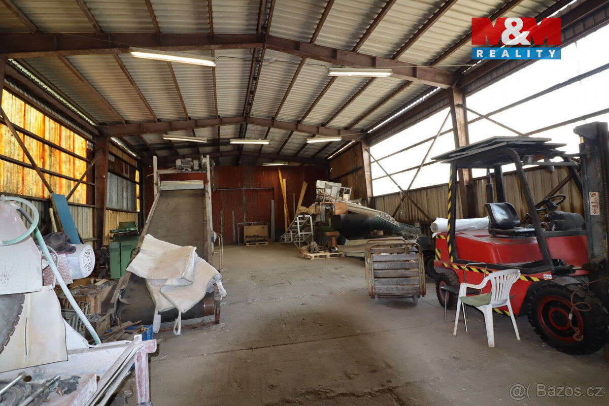 Prodej obchodního objektu 2760 m2 v Kadani, Prunéřově - 13