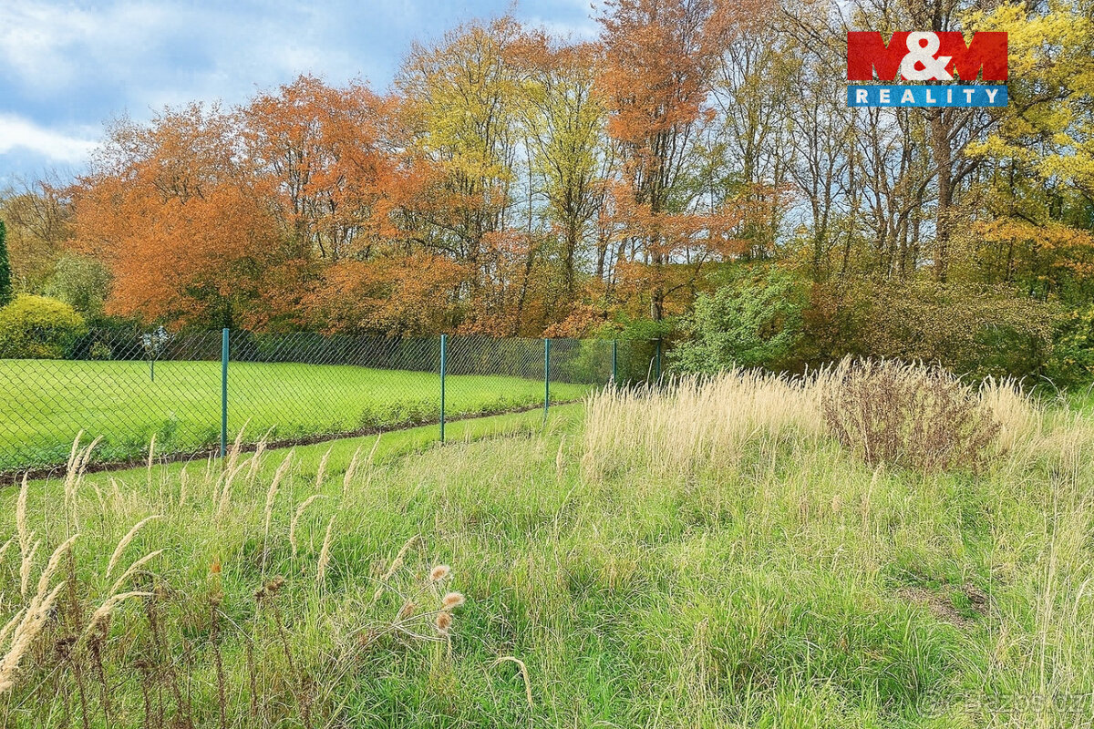 Prodej pozemku k bydlení, 871 m², Ohrobec, ul. K Vranému - 13