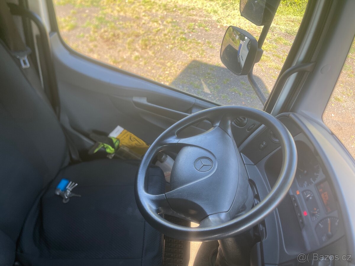 Mercedes atego 815 - 13