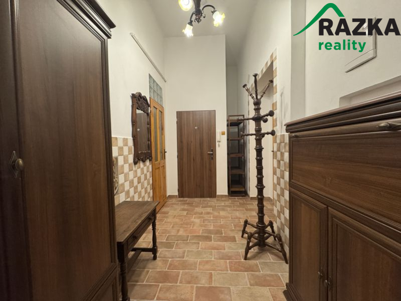 Prodej bytu 2+1(83m2), Karlovy Vary, ul. T.G.M. - 13