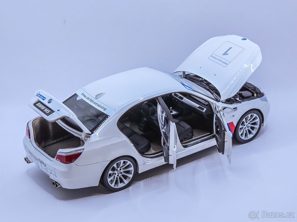 Modely BMW 1:18 Kyosho - 13