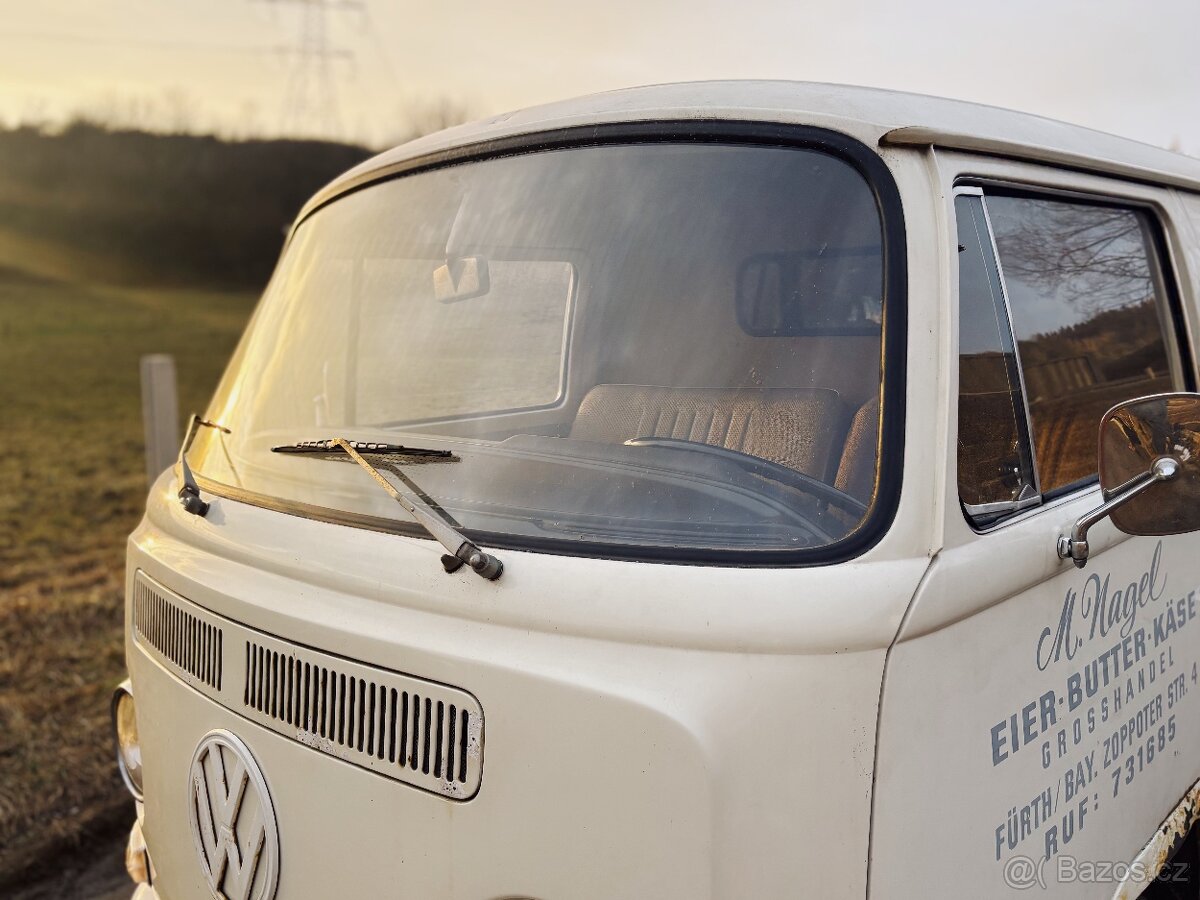 VW T2a original logo bus - 13