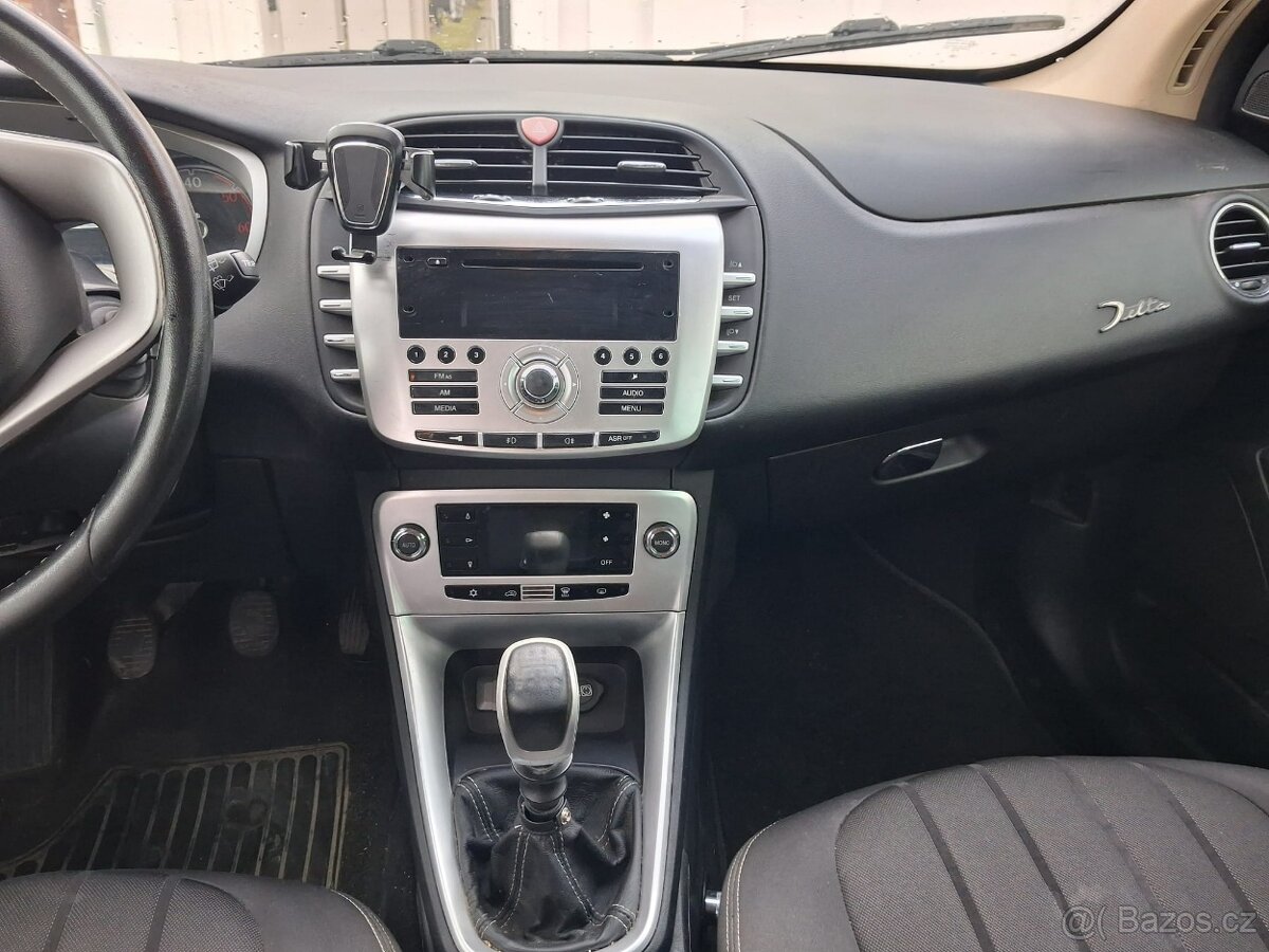 Lancia Delta 1.6 JTD 88 kW | STK do 10/2027 - 13