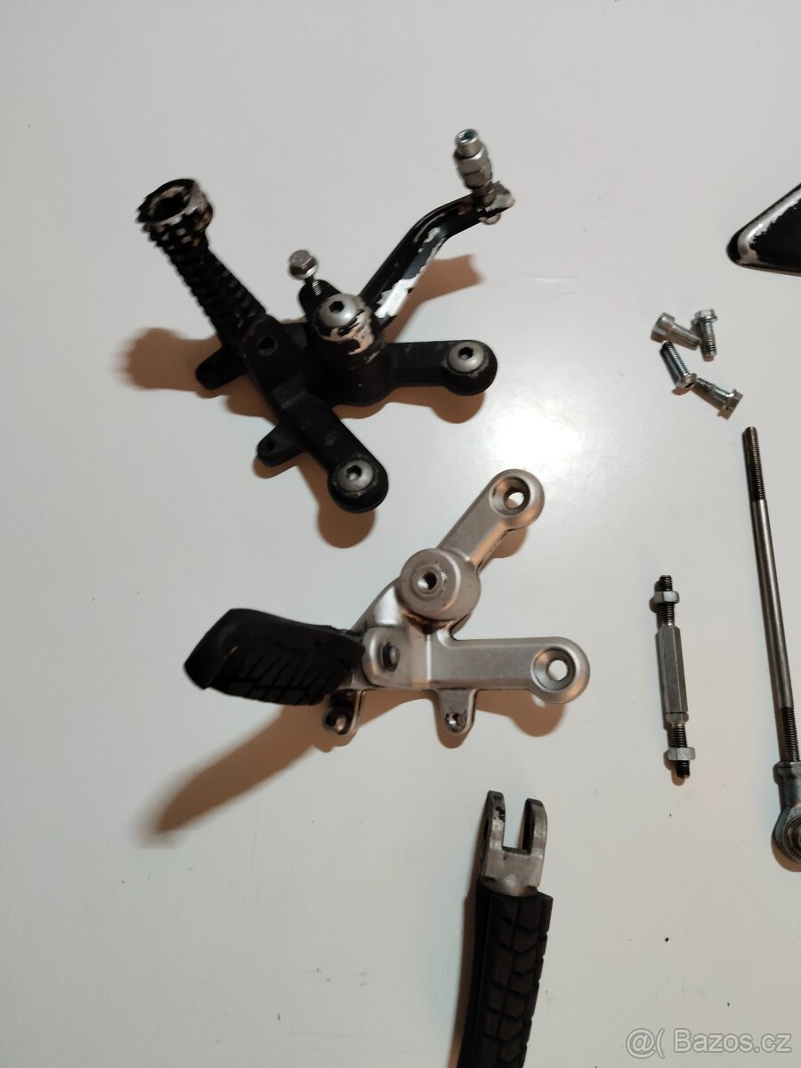 KTM 990 SUPER DUKE na dily - 13