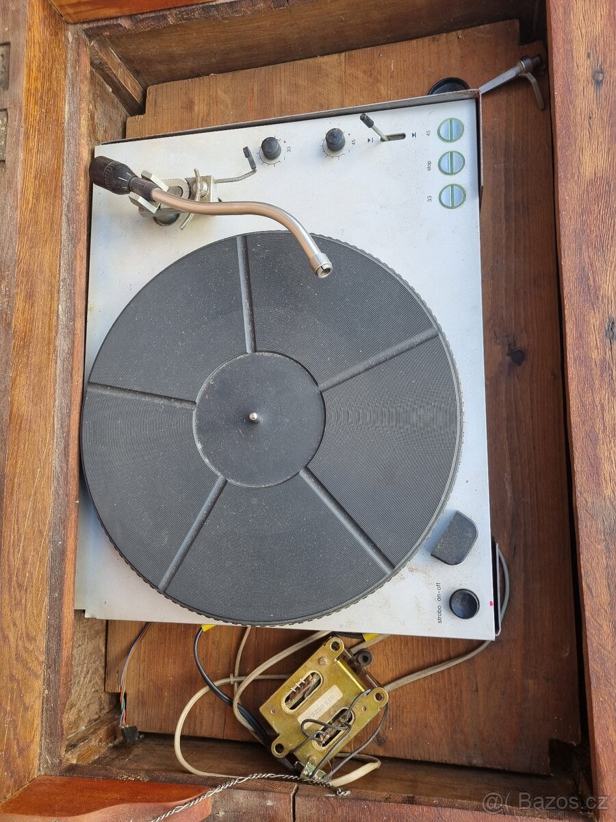 Skříňka na gramofon - masiv - 13