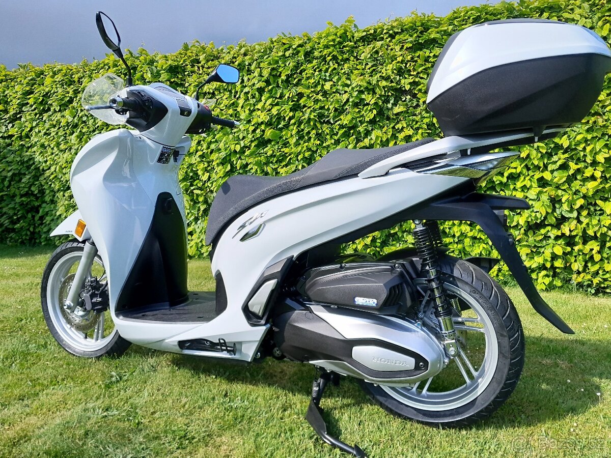 Honda SH 350i ABS - 13