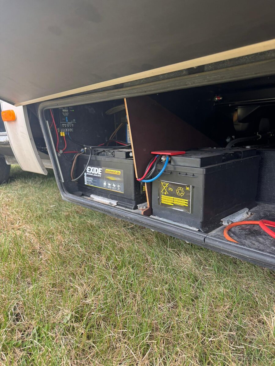 Obytné auto Hymer - 13
