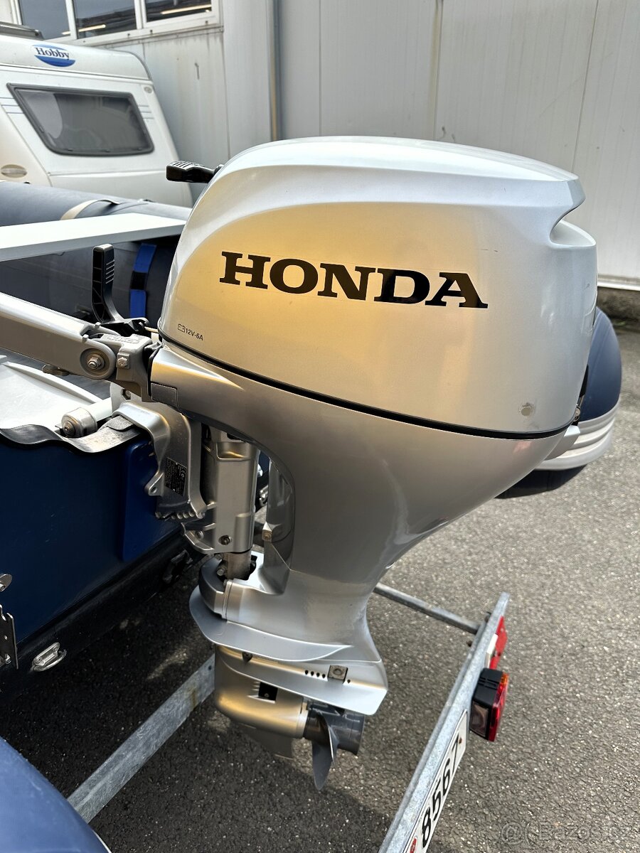 Motorový člun ZODIAC ZOOM s motorem HONDA BF20 - 13