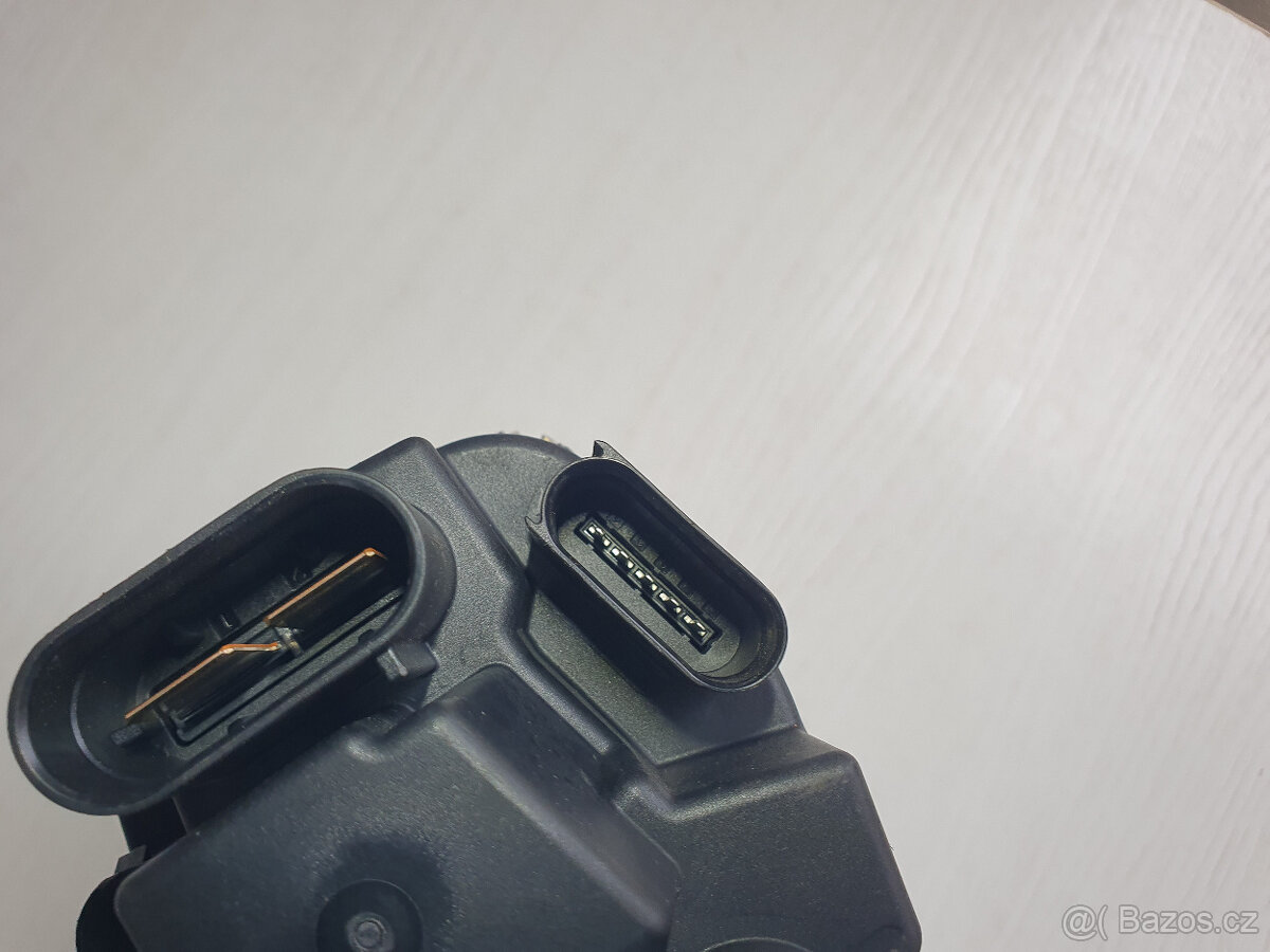 MERCEDES BENZ S W222 4MATIC MOTOR POSILOVAČ ŘÍZENÍ SERVO - 13